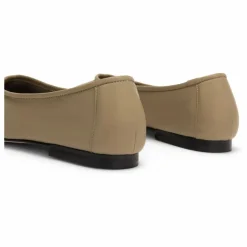Hot BY FAR Ballerines Prudence Cuir Texturé | Beige