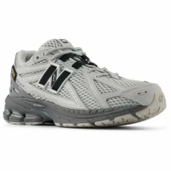 New Balance Baskets Lacets 1906 || Baskets