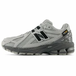 New Balance Baskets Lacets 1906 || Baskets
