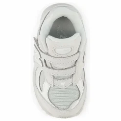 Enfant New Balance Baskets|Baskets*Baskets Scratchs 2002 |