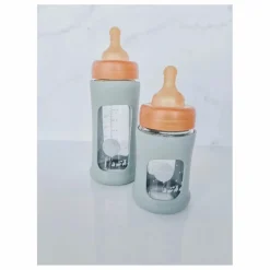 Hevea Biberon en verre à col large avec housse de protection Débit lent || Biberons|Puériculture