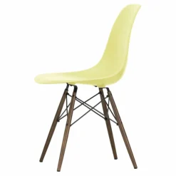 Vitra Chaises, Tabourets, Bancs*Chaise DSW plastic - piètement érable - Charles & Ray Eames |