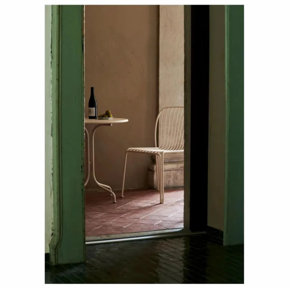 New & Tradition Chaise Thorvald SC94, Space Copenhagen | Ivoire