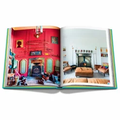 New Assouline Chic Stays Multicolore