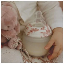 Elhée Coffret biberon en silicone médical et doudou lange Augustin le lapin Toile de Jouy - x Tartine et Chocolat || Biberons|Cadeau De Naissance
