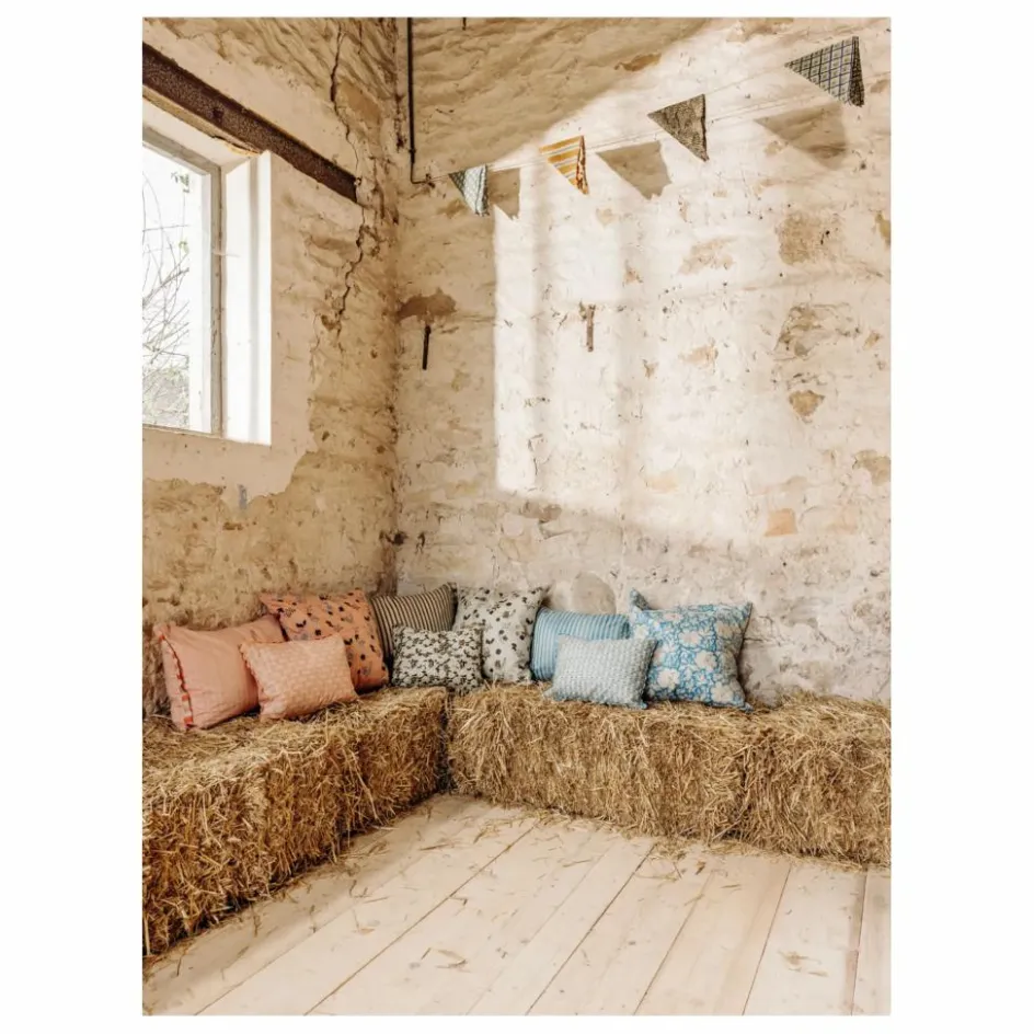 Le Monde Sauvage Coussin Super Nova Saint-Pétersbourg || Coussins