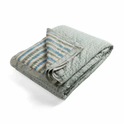 Le Monde Sauvage Linge De Lit*Couvre-lit quilté Cosmique Saint-Pétersbourg |
