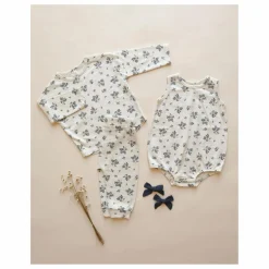 Discount Rylee + Cru Ensemble T-shirt et Pantalon Fleuri | Ecru