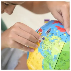 Outlet Poppik Globe à construire Drapeaux Multicolore