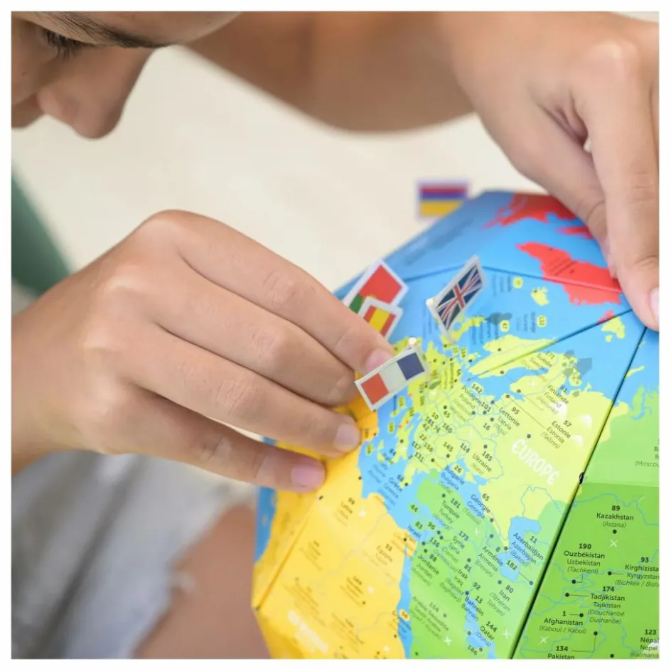Outlet Poppik Globe à construire Drapeaux Multicolore