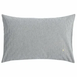 La cerise sur le gâteau Housse de coussin Finette | Caviar
