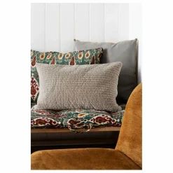 Madam Stoltz Housse de coussin matelassée en velours | Vert