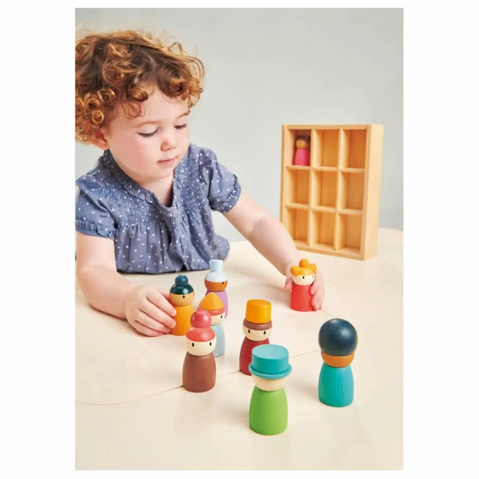 Tender Leaf Toys Hôtel Happy Folk et ses personnages en bois| Maisons De Poupées