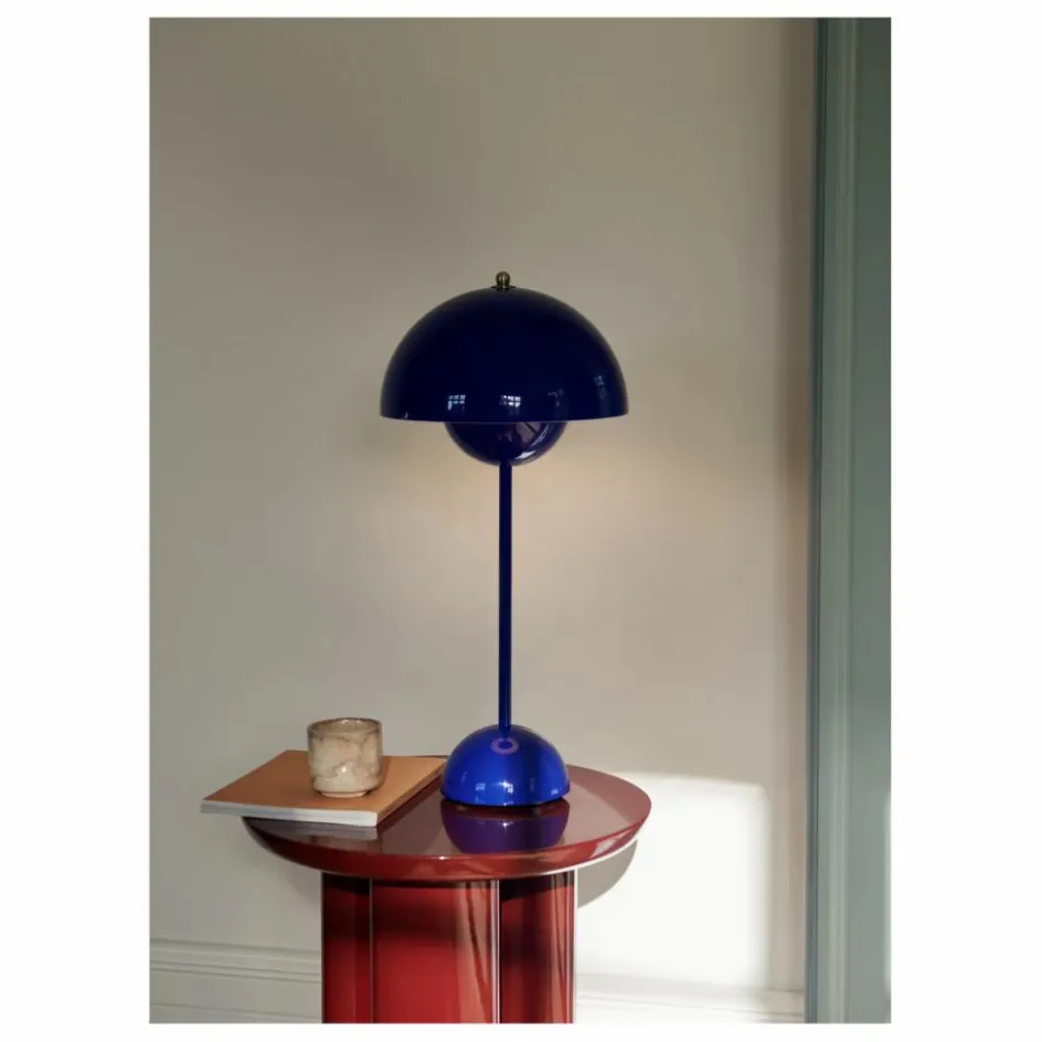 & Tradition Luminaires*Lampe à poser Flowerpot VP3, Verner Panton, 1969 |