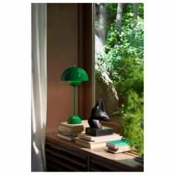 & Tradition Luminaires*Lampe à poser Flowerpot VP3, Verner Panton, 1969 |