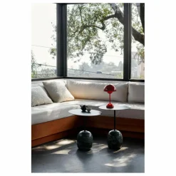 New & Tradition Lampe à poser portative Flowerpot VP9, Verner Panton | Prune