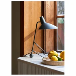 & Tradition Luminaires*Lampe à poser Tripod HM9 |