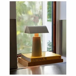 & Tradition Luminaires*Lampe portative Caret MF1 |