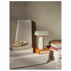 & Tradition Luminaires*Lampe portative Caret MF1 |