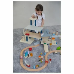Plan Toys Ma grande gare en bois| Garages, Circuits