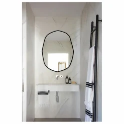 Hot M Nuance Miroir extra plat biseauté contour - forme aléatoire 66x85 | Noir