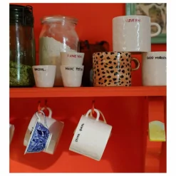 Anna + Nina Mug Drama Queen | Ecru