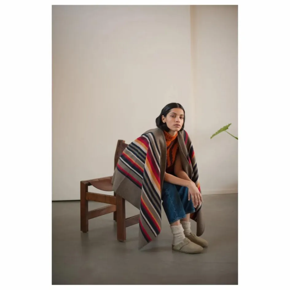 Femme La Méricaine Manteaux, Parkas*Poncho Long Apache Laine Recyclée |