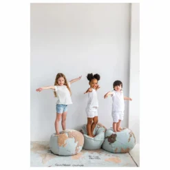 Lorena Canals Pouf World map ||Enfant Matelas De Sol, Poufs Enfant
