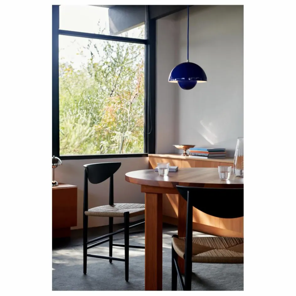& Tradition Suspension Flowerpot VP1, Verner Panton, 1968 || Luminaires