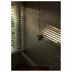 & Tradition Suspension Flowerpot VP10, Verner Panton || Luminaires