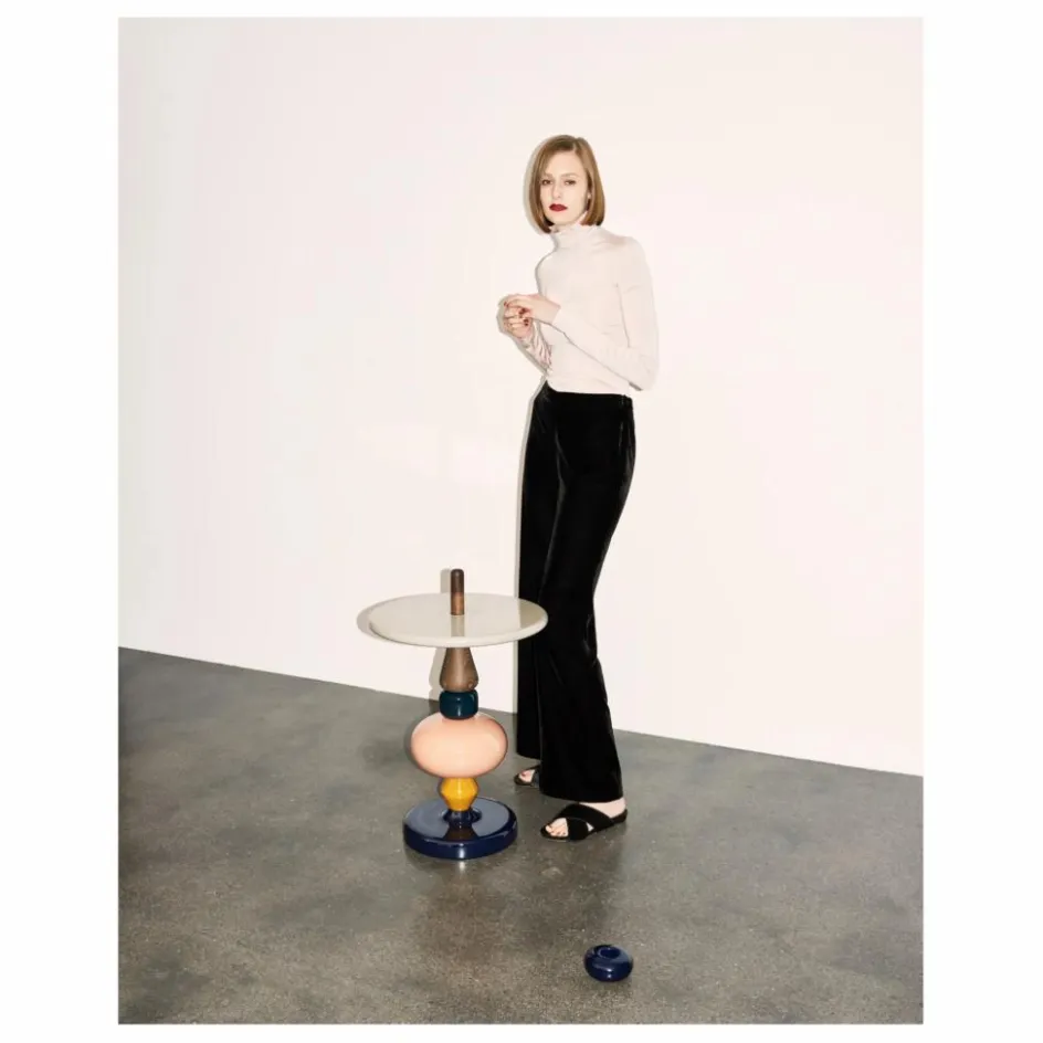 Best Table d'appoint Shuffle en bois laquée - Mia Hamborg | Tables, Bureaux