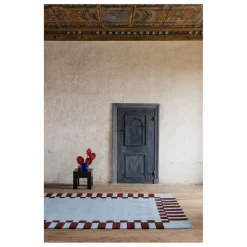 Layered Tapis en laine Teklan Frame, Tekla Evelina Severin || Tapis