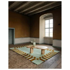 Layered Tapis*Tapis en laine Teklan Frame, Tekla Evelina Severin |