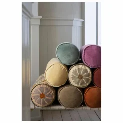 Madam Stoltz Traversin en velours || Coussins